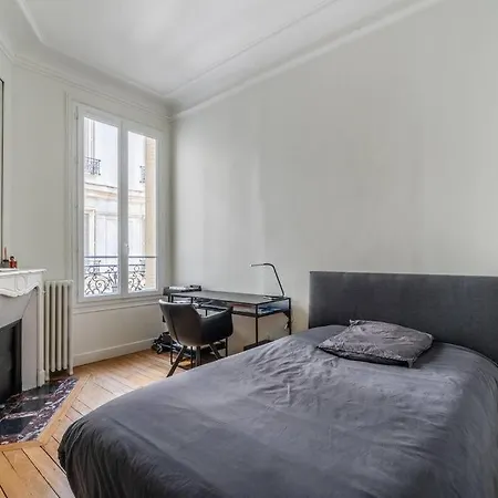 Sublime Haussmannien Apartment *
