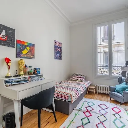 Sublime Haussmannien Apartment Paris