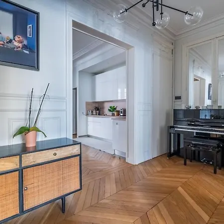 Apartment Sublime Haussmannien Paris